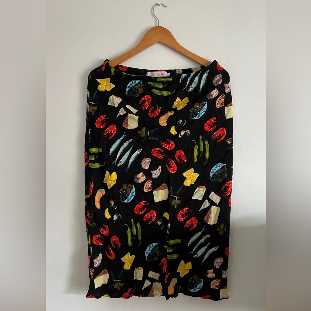 Lisa Says Gah Black Skirt with Colorful Seafood/Meditrrean Print